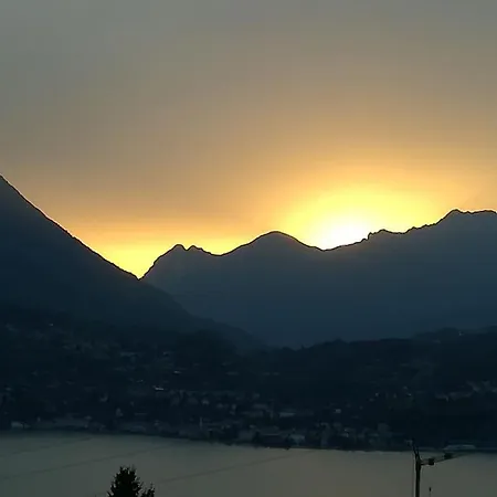 A Slice Of Heaven Over Como Lake... Appartement